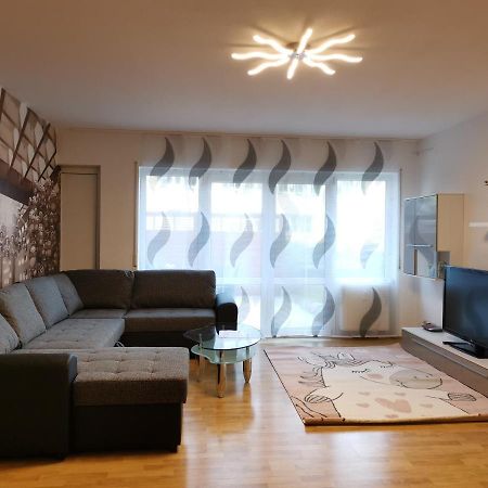 Gute Laune Mit Terrasse Und Garten Zentral FDH Exterior foto
