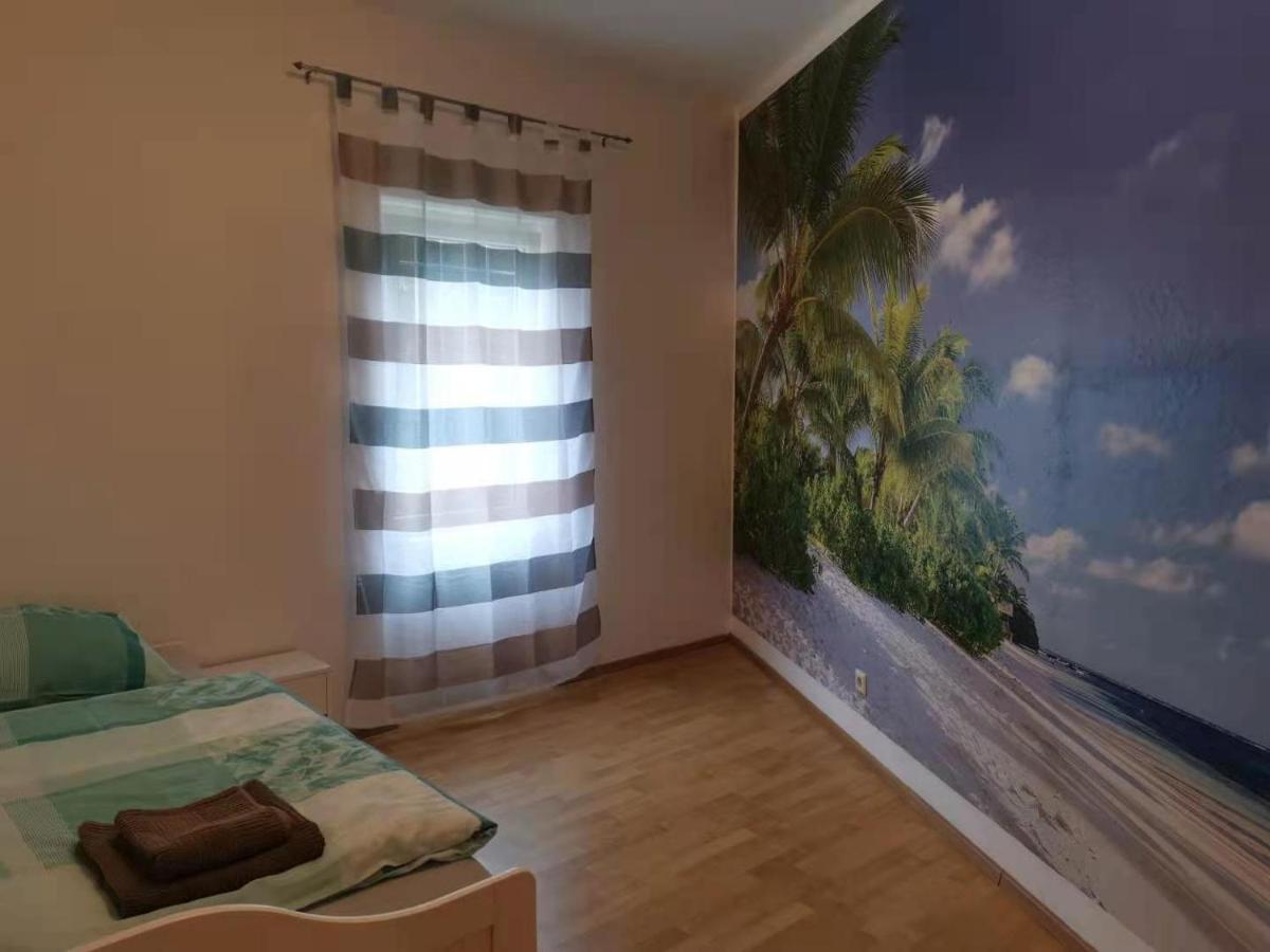 Gute Laune Mit Terrasse Und Garten Zentral FDH Exterior foto